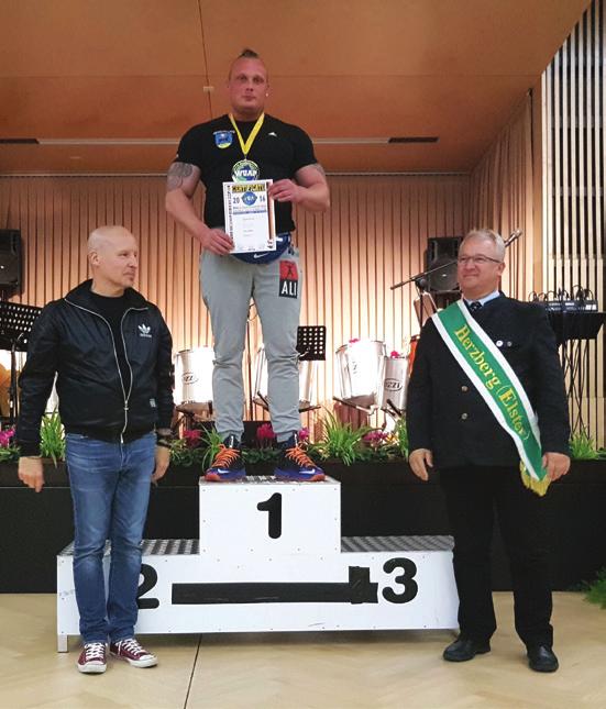 Nie zabrakło także reprezentantów Stanów Zjednoczonych. Rywalizacja odbywała się w kilkunastu kategoriach wagowych. Dawid Marian zwycięstwo w swej klasie do 125 kg, osiągnął wynikiem 235 kg.