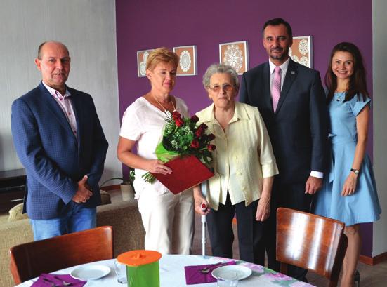 urodziny, Panie: Rozalię Gwóźdź i Janinę Harasimowicz. Solenizantki z okazji urodzin przyjęły najlepsze życzenia składane w imieniu władz miasta, a także naszych mieszkańców.