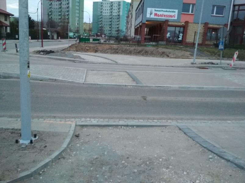 16. Obniżyć krawężniki na przejeździe rowerowym od Netto na