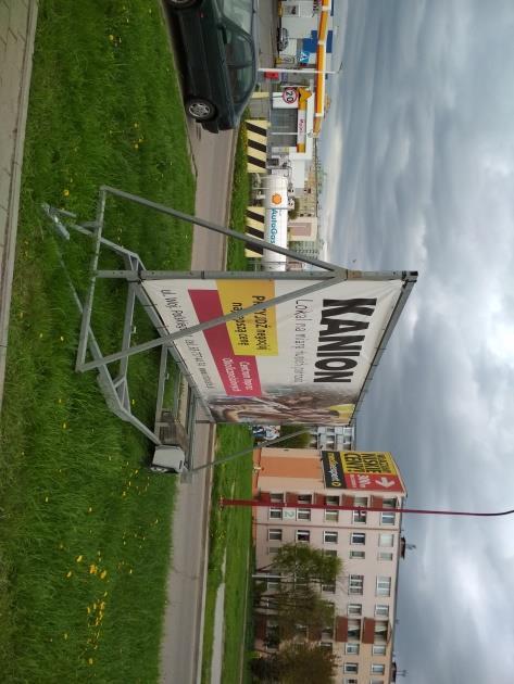 Zawnioskować do właściciela Risto Cafe lub stacji paliw Shell o