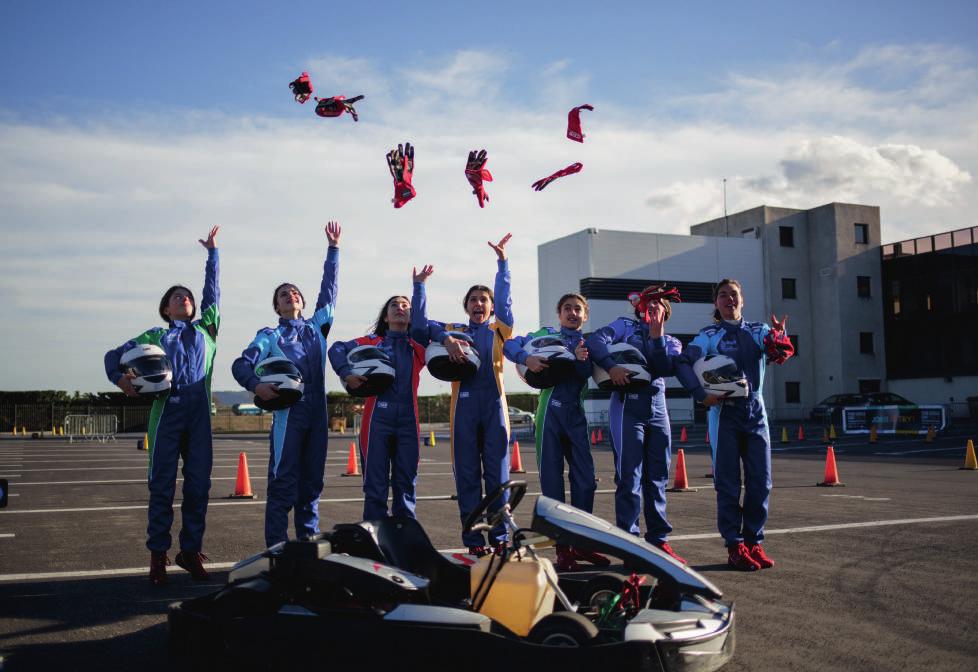 22 THE GIRLS ON TRACK KARTING CHALLENGE DZIEWCZĘTA NA START!