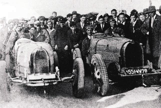 32 STARE DZIEJE MISTRZ Z UCHWAŁY Mistrzostwa Polski w rajdach samochodowych mają tradycję, liczoną od 1927.