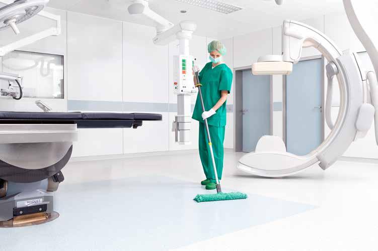 NA PIERWSZY RZUT OKA TOOLS MYCIE PODŁÓG VERMOP Zasięg powierzchni 30 40 m² Dwa razy więcej wymytej powierzchni w porównaniu z tradycyjnymi systemami Najlepszy rezultat mycia Czystość dzięki