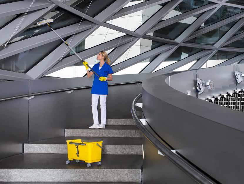 VERMOP TOOLS MYCIE POWIERZCHNI SZKLANYCH TOOLS RZUT OKA NA WARTOŚĆ DODANĄ TOPLOCK MYCIE POWIERZCHNI SZKLANYCH Systemy do czyszczenia szyb TopLock stanowią optymalne połączenie ekonomiczności,