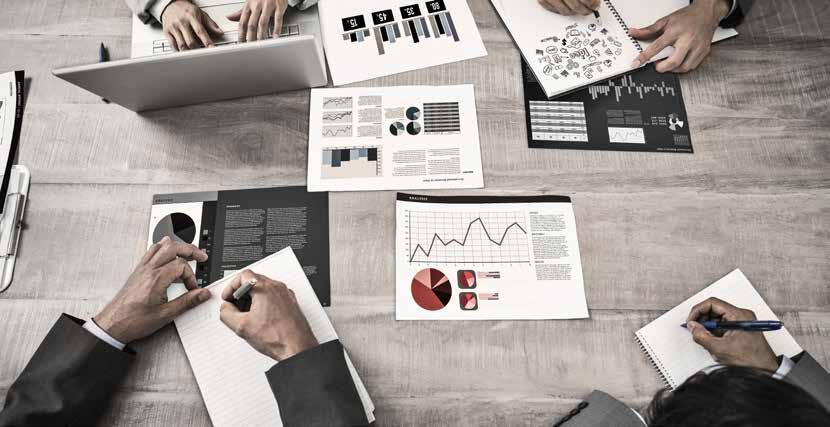 VERMOP CONSULTING CONSULTING INDYWIDUALNE DORADZTWO CEL Celem profesjonalnego doradcy jest takie pokierowanie procesem doradczym, aby klient samodzielnie rozpoznawał potrzeby i uczył się nowych