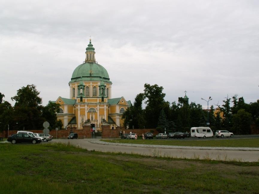 10.8. Parkingi samochodowo-rowerowe Należy założyć, że część turystów rowerowych będzie planowała przyjazd samochodem z rowerem.