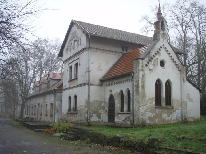 Zespół dworski w Luboni wymaga odpowiedniego zagospodarowania stosownie do jego ważnego znaczenia dla historii i kultury polskiej.