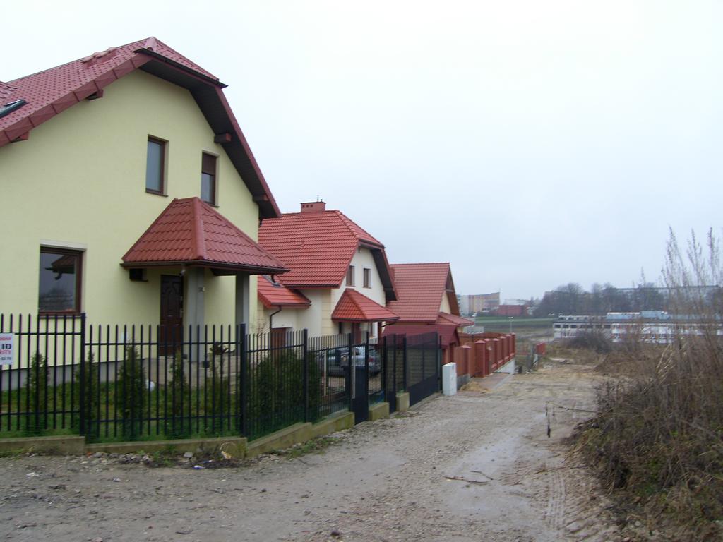 Proponowane granice sporządzenia miejscowego planu zagospodarowania przestrzennego Zmiana miejscowego planu zagospodarowania przestrzennego obszaru położonego pomiędzy ulicami Konrada Bielskiego,