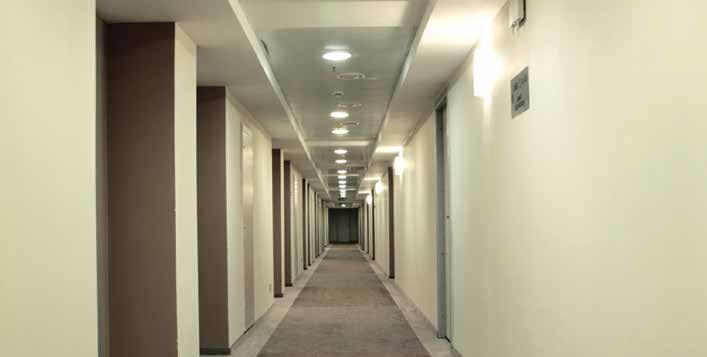 ~85% Energy Save 2 Years Guarantee IP20 / IP44 Oprawy LED Sphere to nowoczesne plafoniery znajdujące wiele zastosowań. Umożliwiają montaż zarówno naścienny jak i nasufitowy.