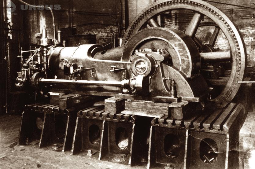 Hala produkcyjna Ursusa początek XX w. Ryc. 5. Jeden z późniejszych modeli silnika stacjonarnego podczas próby stanowiskowej.