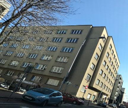 Obecnie w budynku znajdują się lokale mieszkalne i usługowe. Janów, ul. Leśnego Potoku 20 Kamienica trzykondygnacyjna (całkowicie podpiwniczona) o łącznej powierzchni 178,10 m. kw.