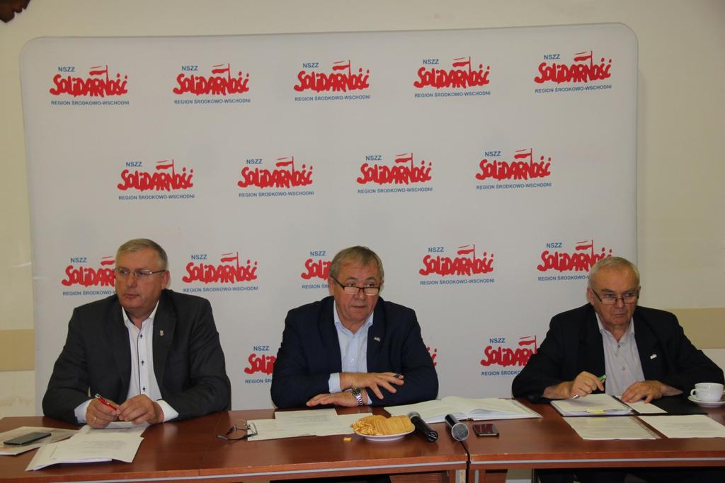 Posiedzenie Zarządu Regionu Dnia 6 września odbyło się posiedzenie Zarządu Regionu Środkowo-Wschodniego NSZZ Solidarność. Zebranie poprzedziła Msza św. za Ojczyznę.