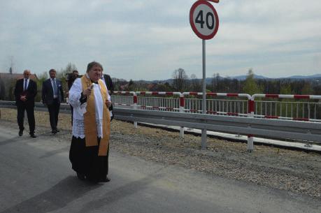 Inwestycja ta jest bardzo ważna dla mieszkańców Gminy Dobczyce, odcinek ten stanowi bowiem ważny ciąg komunikacyjny, łączy nie tylko Dziekanowice, ale również pozostałe sołectwa gminy.