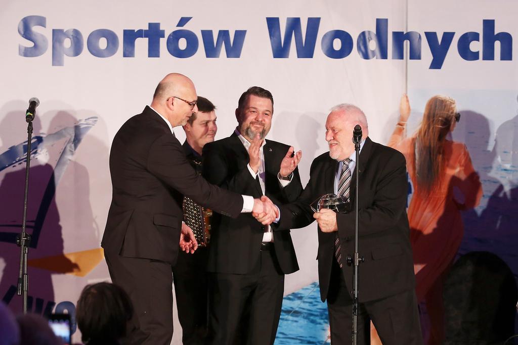 WYRÓŻNIENIA I NAGRODY Jak co roku na Targach zostały wręczone najważniejsze nagrody branży sportów wodnych przyznawane przez branżowe organizacje.