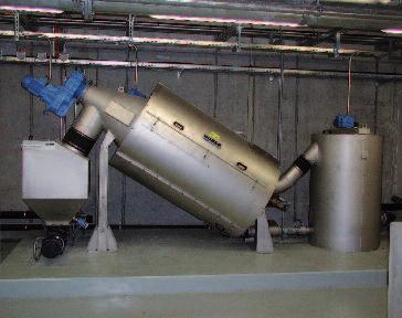 WASTE WATER Solutions Mechaniczna przeróbka osadów HUBER Rotary Screw Thickener zagęszczacz ślimakowy S-DRUM Wydajność do 110 m 3 /h Wykonanie w dwóch rozmiarach Wysoka
