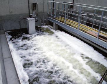 1 kwh/m 3 permeate) Dowiedziona doświadczeniem jakość membran : sztywnych, z wysokiej jakości laminatu Kilka wielkości do 9,200 m² powierrzcni filtracyjnej fprzy wysokim przepływie (do 250 m 3 /h na