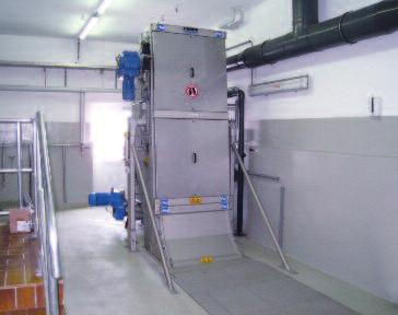 skratek i niskich strat hydraulicznych HUBER Krata taśmowa EscaMax ruchome elementy z blachy perforowanej zapewniają wysoki stopień oczyszczania ścieków zwarta budowa