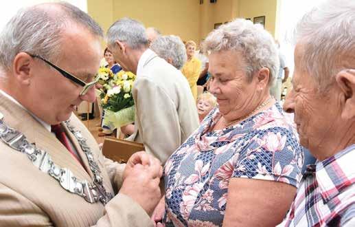 Życzę dużo zdrowia i wszelkiej pomyślności na dalsze wspólne lata podkreślał zastępca wójta gminy Świdnica Zbigniew Kanicki.