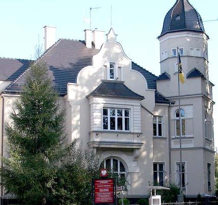 Obiekty te nie są w pełni przystosowane do współczesnych wymogów, w tym wymogów obsługi osób niepełnosprawnych czy matek z