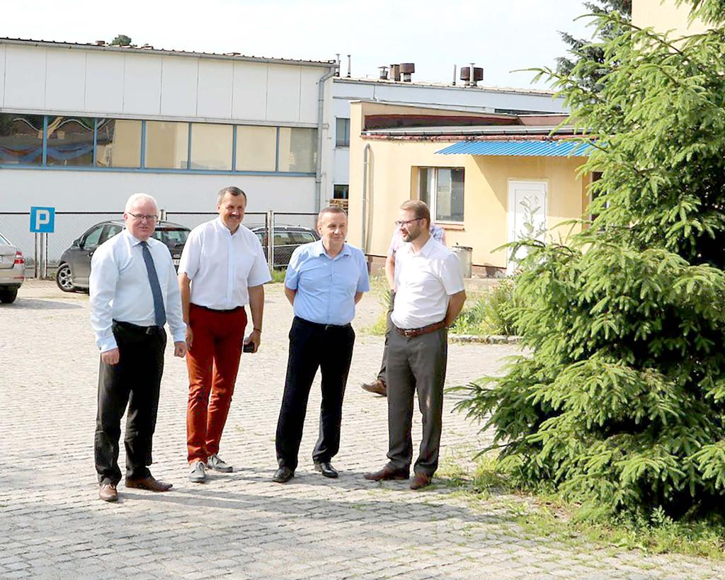 2 Informator Powiatu Trzebnickiego Podsumowanie działań Powiatu Trzebnickiego w latach 2014-2018 3 W jakim stanie obecne władze zastały Powiat Trzebnicki na początku swojej kadencji w grudniu 2014