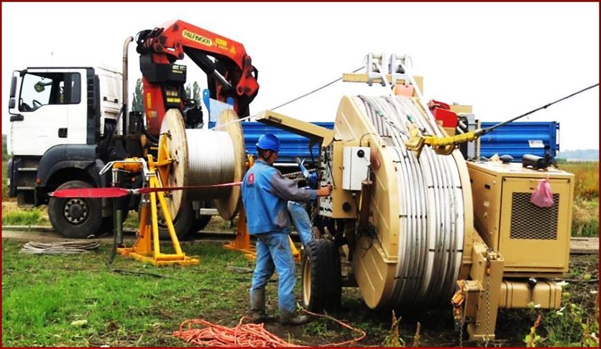 Specjalistyczny sprzęt 9 wciągarek hydraulicznych TESMEC 7 hamowników