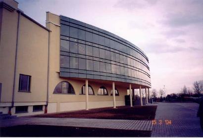 Biblioteka Główna Wypożyczalnia i katalogi Szatnia Szatnia obowiązkowa zostawiamy wierzchnią odzież, sprzęt sportowy, duże torby, plecaki parter Szafki depozytowe mniejszy,