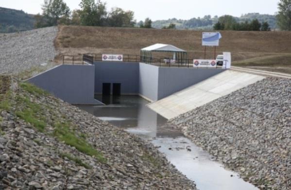 Ochrona środowiska i zapobieganie zagrożeniom W RPO WP 2007-2013 w tym obszarze przeznaczono 170,4 mln euro na: projekty wodno-kanalizacyjne, projekty dotyczące gospodarki odpadami, poprawę