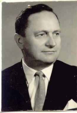 Sprzętu Komunikacyjnego w Świdniku pracował w latach 1969 1973 jako starszy konstruktor. Pracę na Wydziale Elektrycznym Politechniki Lubelskiej rozpoczął w 1973 r.