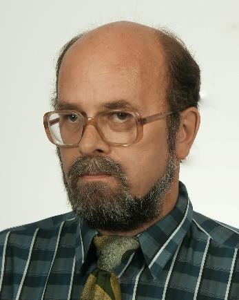 starszego asystenta, a następnie adiunkta w Katedrze Elektrotechniki Ogólnej kierowanej przez prof.