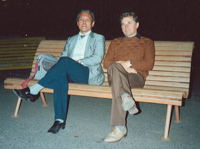 Kazuo Bessho (po lewej) i