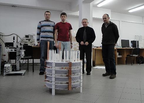 centrum ASPPECT  Michał Majka, Janusz Kozak, Sławomir Kozak w nowej siedzibie laboratorium w