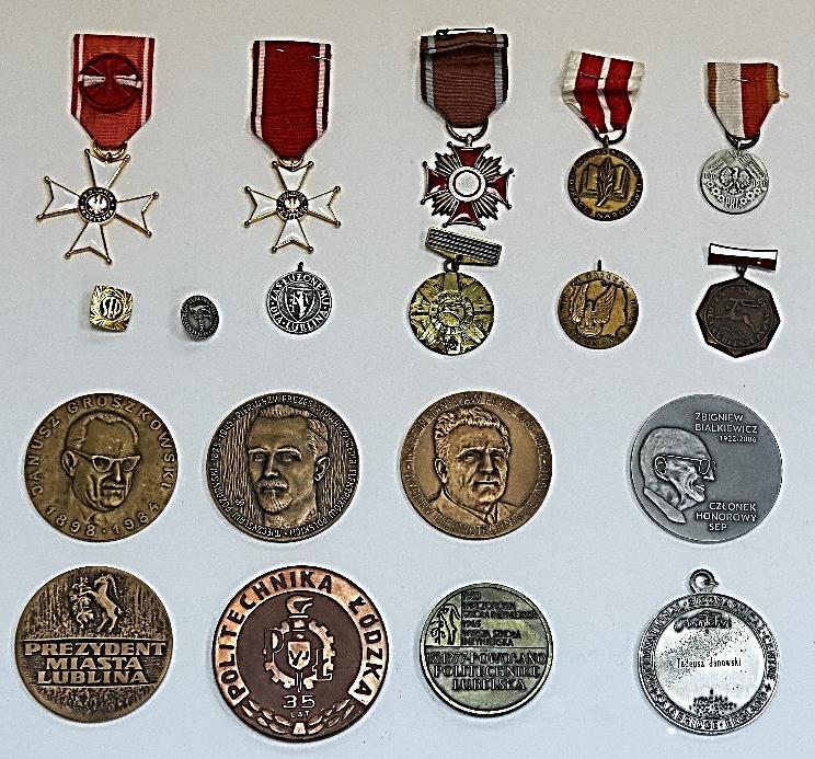 i Oficerski Orderu Odrodzenia Polski, medal Komisji Edukacji Narodowej,