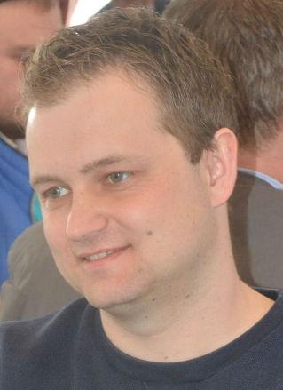 F. Obie Grupy grały wspólnie w tym samym turnieju finałowym.