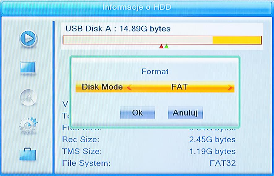 Instrukcja obsługi Ustawienia systemu Informacje o HDD Aby zmienić ustawienia DVR, należy nacisnąć niebieski przycisk na pilocie.