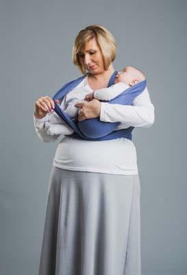 Put your baby on your arm and slide it gently into the cradle.
