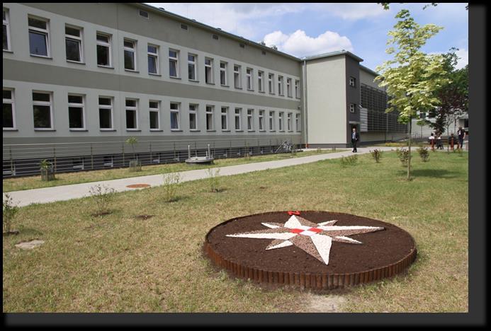 W skład Laboratorium robotyki wchodzą 4 pracownie: Pracownia Zrobotyzowanych Technologii Wytwarzania, Pracownia Procesów Transportu i Montażu, Pracownia Elektropneumatyki, Elektrohydrauliki i Napędów