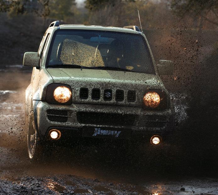 Jimny jest standardowo wyposażony w system ABS wraz z elektronicznym rozdziałem siły hamowania EBD oraz wspomaganiem hamowania awaryjnego BAS.