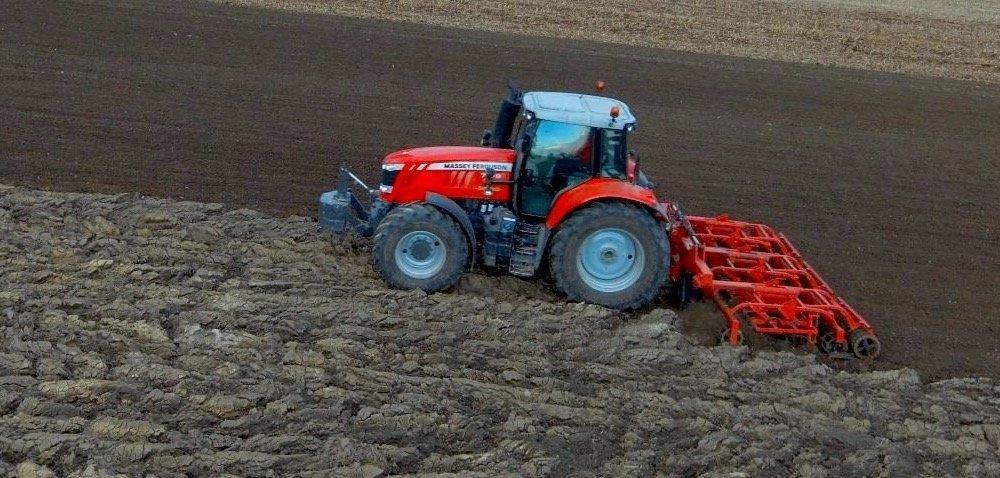 .pl https://www..pl Dzień Ziemi w krainie ciągników rolniczych Autor: Agata Piechota Data: 22 kwietnia 2018 W niedzielę, 22 kwietnia obchodzimy Światowy Dzień Ziemi.