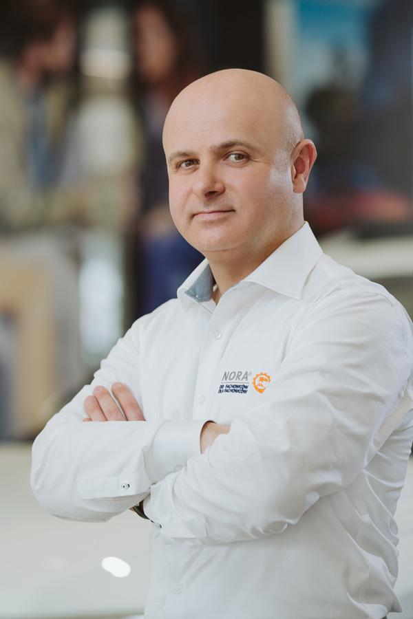 Andrzej Zawadzki Diana Galus Specjalista ds.