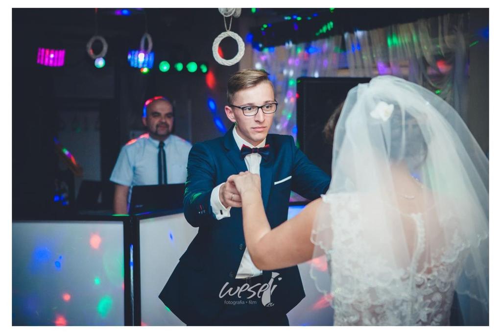 DJ / WODZIREJ Szanowni Państwo, doskonale zdajemy sobie sprawę z tego, że wesele jest to szczególny dzień, który pozostaje w pamięci na całe życie.