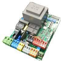 Programowanie odbywa się poprzez trymery i przełączniki typu DIP-SWITCH. Centrala wyposażona jest w elektroniczną regulację mocy oraz automatyczne rozpoznawanie długości bramy. Dodatkowo posiada m.in.