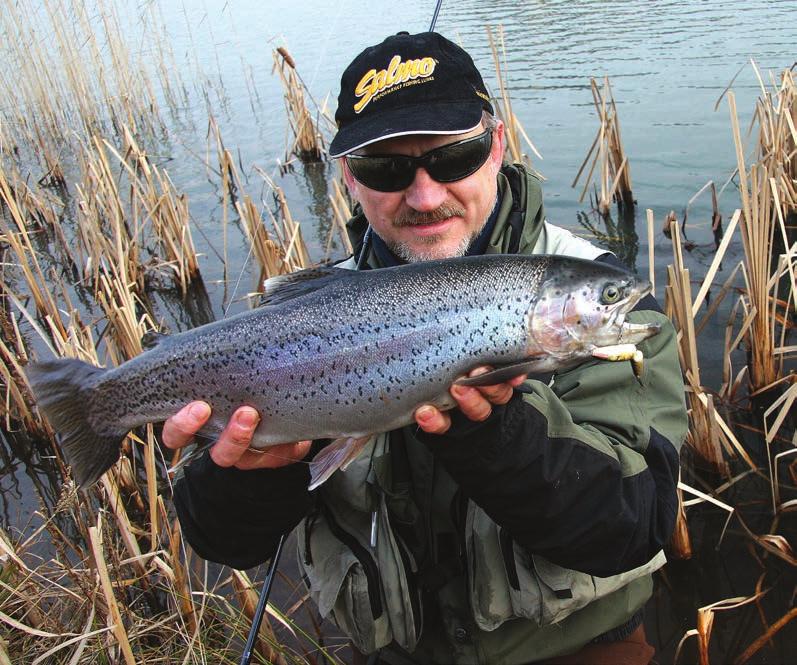 Składają się na nią cztery rozmiary ch woblerów w ch Shallow Runner i Super Deep Runner. Jak łowić na EECUTORA.