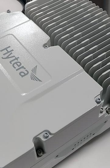 Krok 4: TETRA na platformie ibs Przyszłościowe rozwiązania ibs = Integrated Base Station Oszczędności inwestycyjne Płynna integracja funkcjonalności systemu Hytera