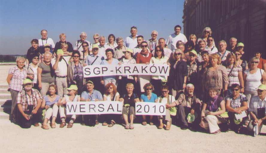 W dniu 4 grudnia 2010r. odbyło się w Ośrodku Sportowym przy ul. Kolnej szkolenie na temat Geodezja wczoraj, dziś, jutro połączone z charytatywną imprezą Mikołajową dla dzieci z Domu Dziecka im. Św.