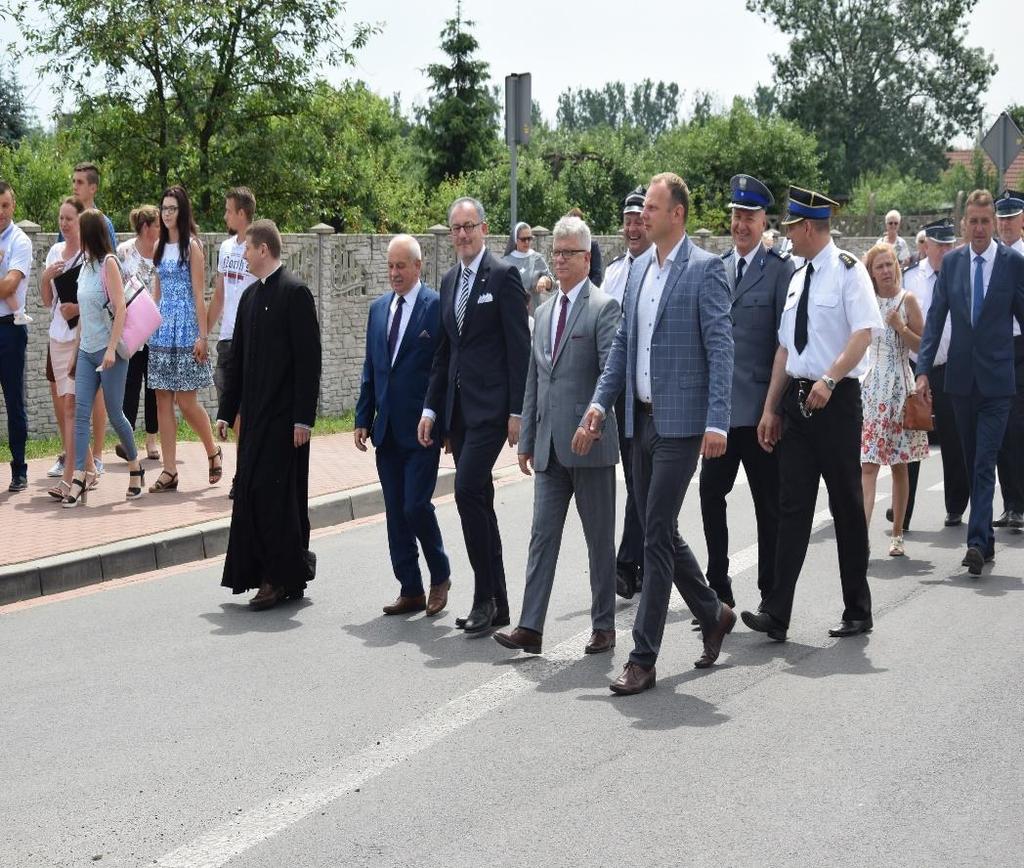bogaty program i pozytywne