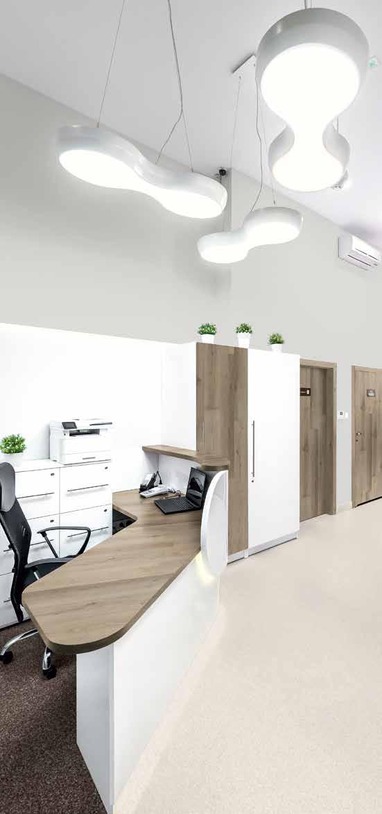 SPIS TREŚCI DOSTOSUJ PRZESTRZEŃ DO POTRZEB DOSTOSUJ PRZESTRZEŃ DO POTRZEB ECLIPSE PREMIUM KOLEKCJA SPECTRA BOGATE WZORNICTWO 3 4 5 Nowe homogeniczne wykładziny winylowe Premium Collection