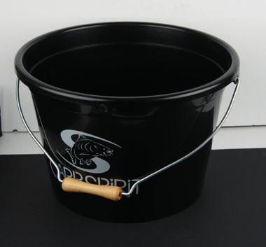 bucket 18 l Widro 18 l FOLDABLE bucket Czerpk Njwżniejsze cechy: Njwżniejsze cechy: Duże