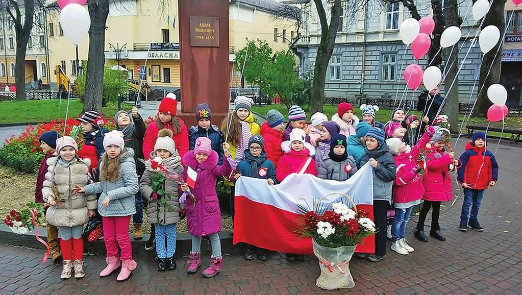 10 nr 4 (70) kwiecień 2018 * Polak Mały Konkurs fotograficzny portalu Ida rozstrzygnięty Alina Czirkowa Pierwsze miejsce zajęła praca Aliny Czirkowej z Młodego Stanisławowa przedstawiająca składanie