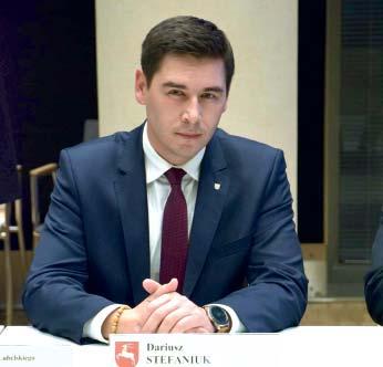 Nakład 10 000 Redakcja zastrzega sobie prawo do skracania artykułów i korespondencji oraz opatrywania ich własnymi tytułami. Artykułów nie zamawianych nie zwracamy.
