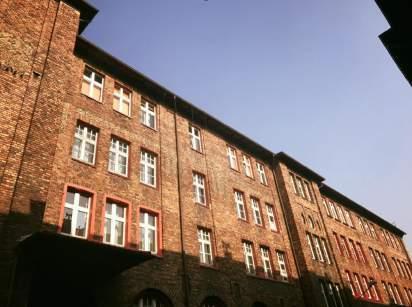 - 35 - Katowice, ul. Kopernika 3, Styczyńskiego 1, 3 i 5 Kompleks 4 przyległych budynków wzniesionych w 1910 roku.